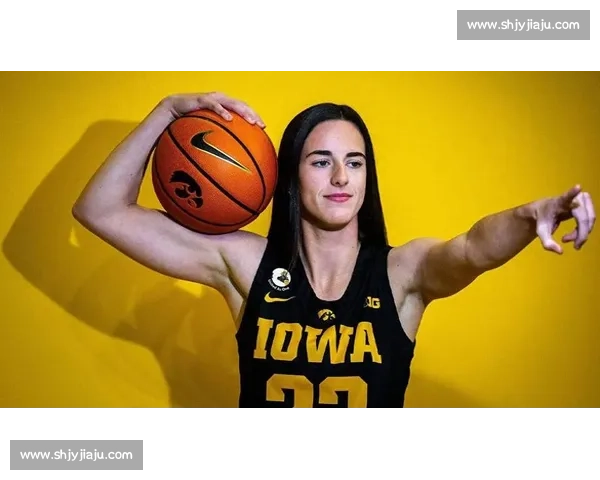 克拉克 129 万票创 WNBA 历史!23 年票王阿贾仅 9 万,女库里统治级人气改写联盟格局 克拉克 129 万票创 WNBA 历史!23 年票王阿贾仅 9 万,女库里统治级人气改写联盟格局